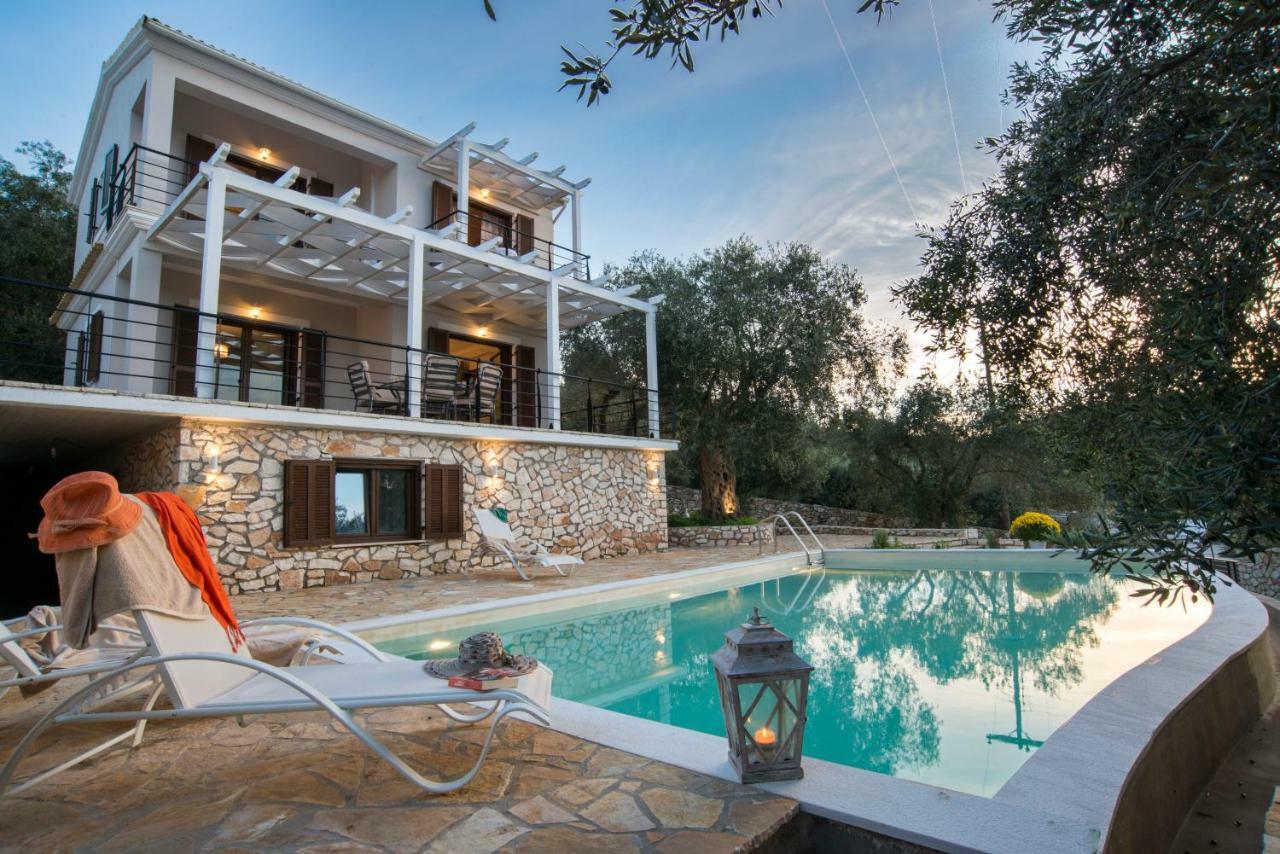 Villa Bougarini Haven Family Villa Rock Pool Oasis Ieromonachos Exterior photo